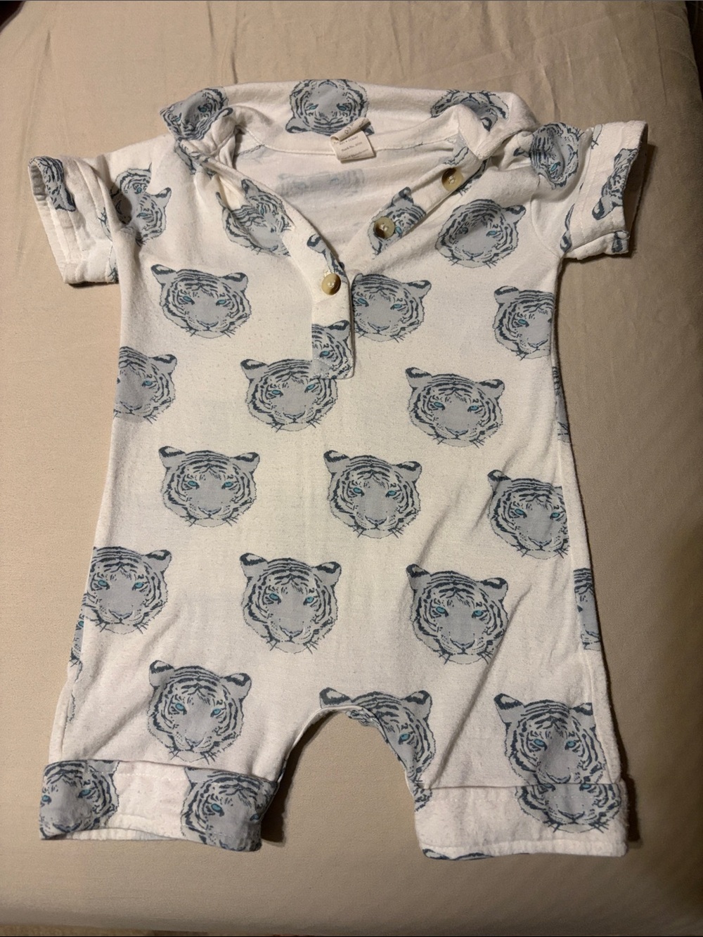 Kate Quinn Short-Sleeve One-Piece Romper Tiger Print 0-3 month